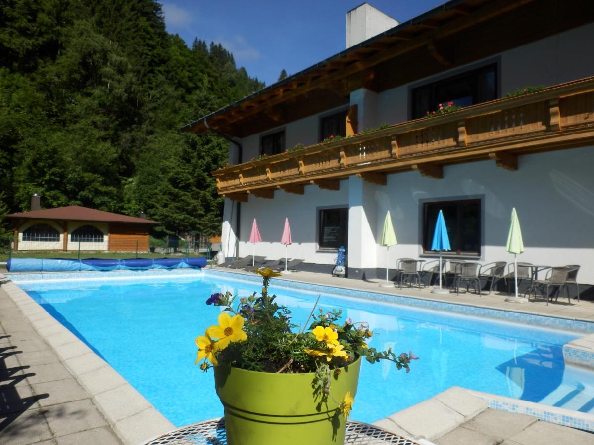 Kurcamping Erlengrund Bad Gastein Exterior photo